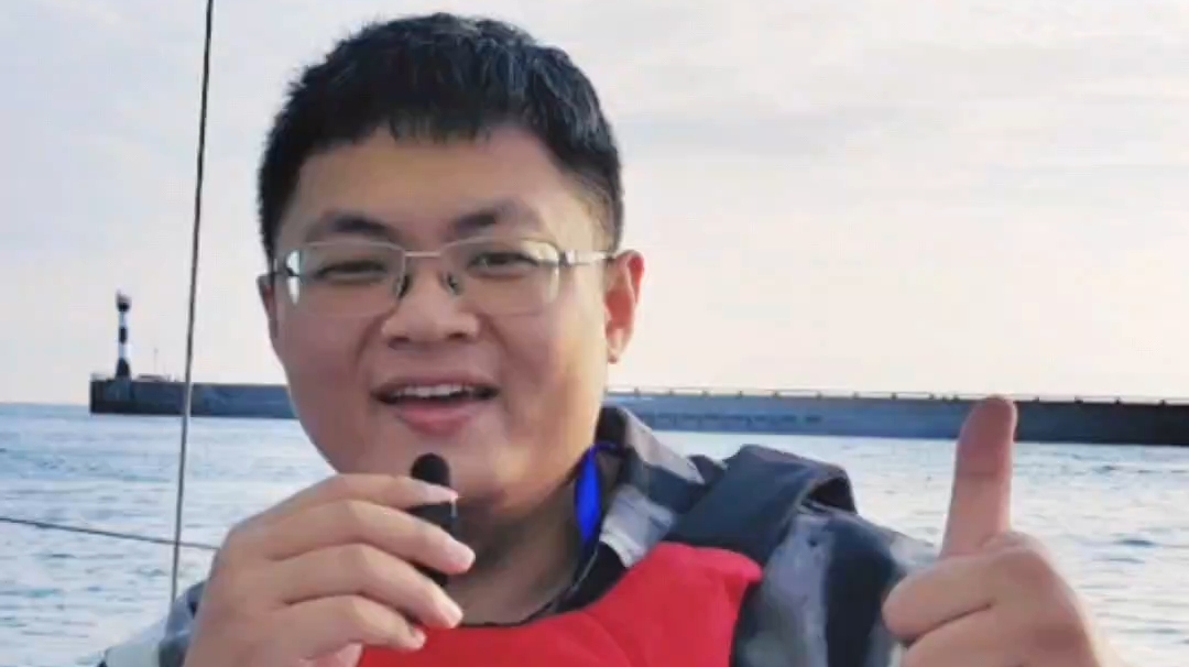 桂林记者北海新体验：首次帆船出海，刺激！
