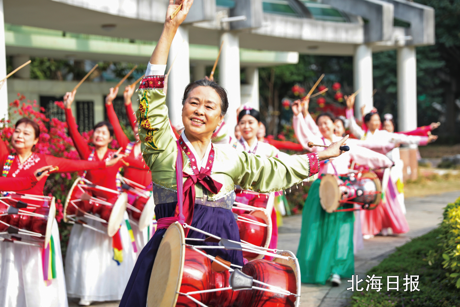 汇多元民俗 迎八方来客