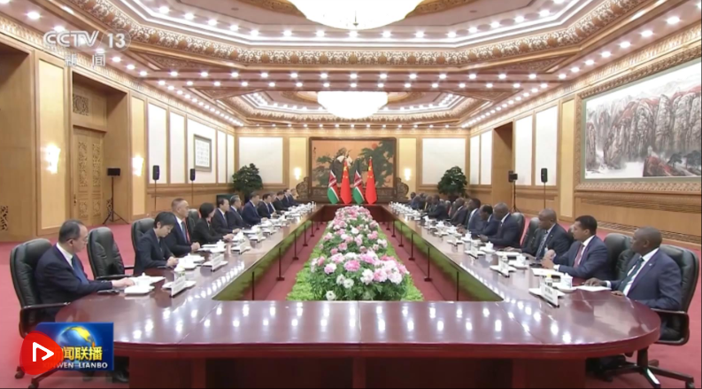 习近平同肯尼亚总统鲁托会谈