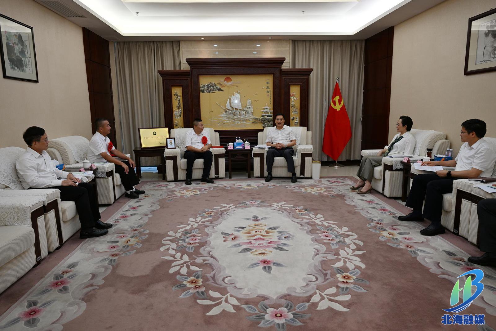 蔡锦军李莉会见我市受表彰的全国自强模范和全国残疾人工作先进集体代表